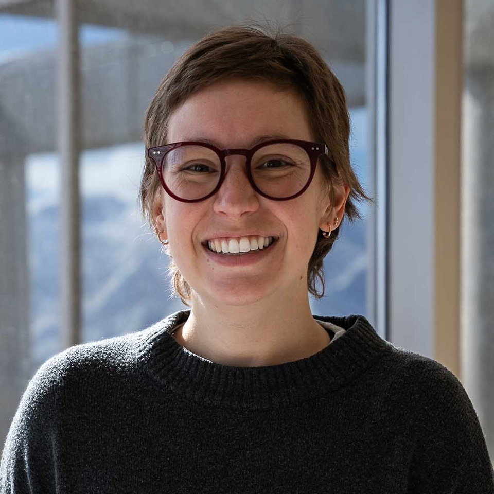 Headshot of Teresa Schnetter