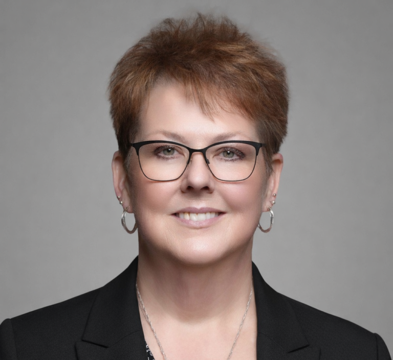 Headshot of Kim Barber-Foss