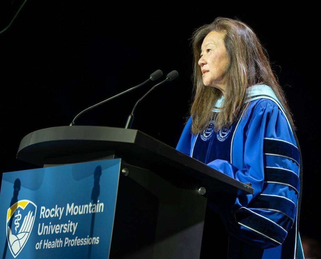 Commencement speaker delivers speech at graduation